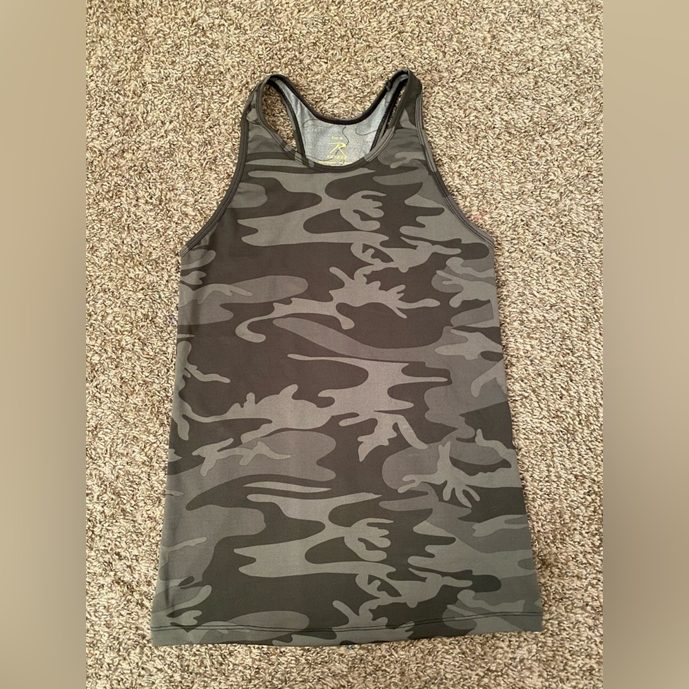 Camo Workout Tank Top - Medium